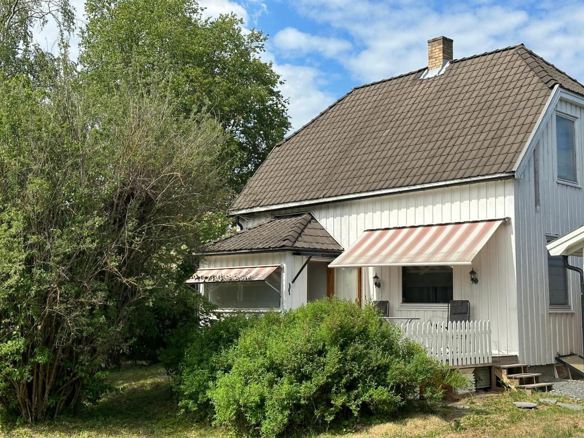 Oslo House, Nedre Kjellerstuvei, First Floor, Twin Room Lillestrøm Exterior foto